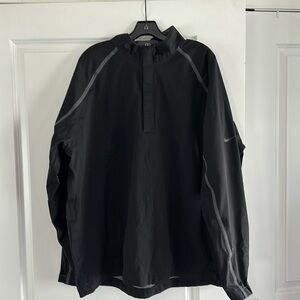 Men’s Nike golf, half zip jacket. Size XXL.